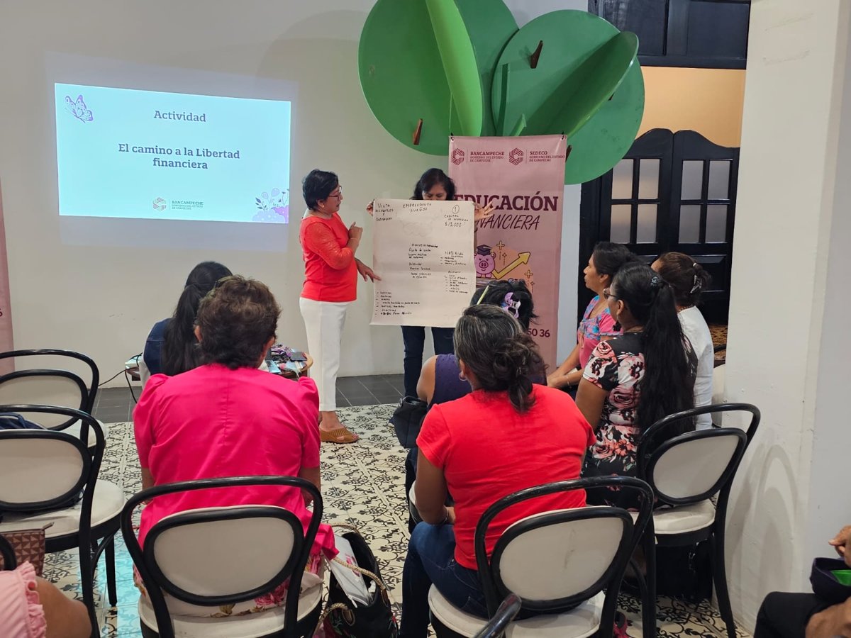 BANCAMPECHE IMPARTE TALLER “BUSCANDO MI LIBERTAD FINANCIERA” A MUJERES ARTESANAS