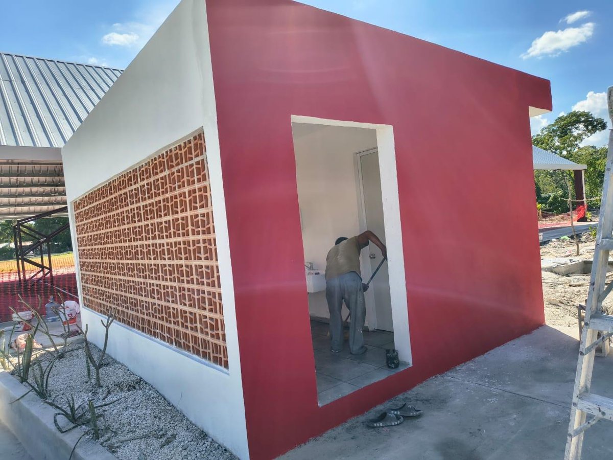 CONSTRUCCIÓN DE CANCHA TECHADA CON BAÑOS EN LA LOCALIDAD DE CENTENARIO, MUNICIPIO DE ESCÁRCEGA