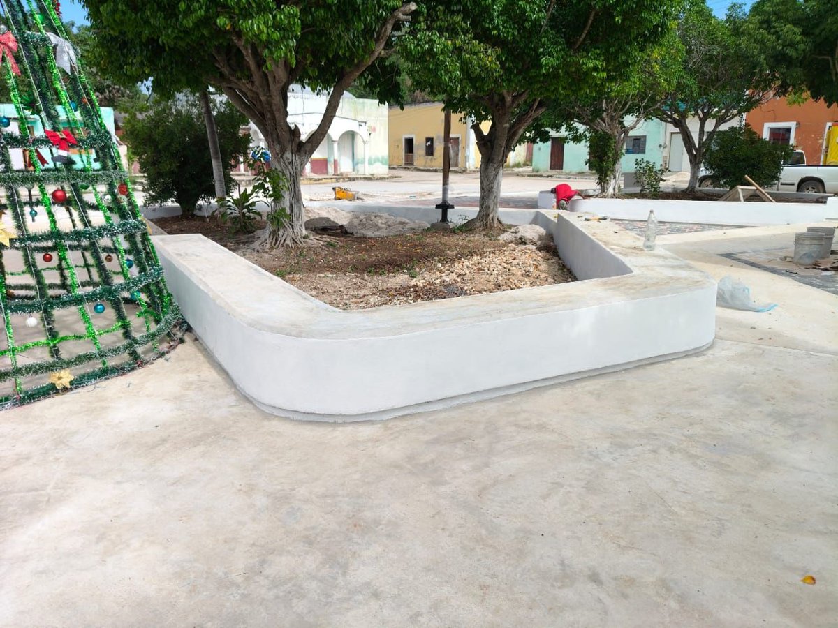 RECONSTRUCCIÓN DE PARQUE PRINCIPAL Y MANTENIMIENTO DE CANCHA EN LA LOCALIDAD DE HOOL, MUNICIPIO DE CHAMPOTÓN