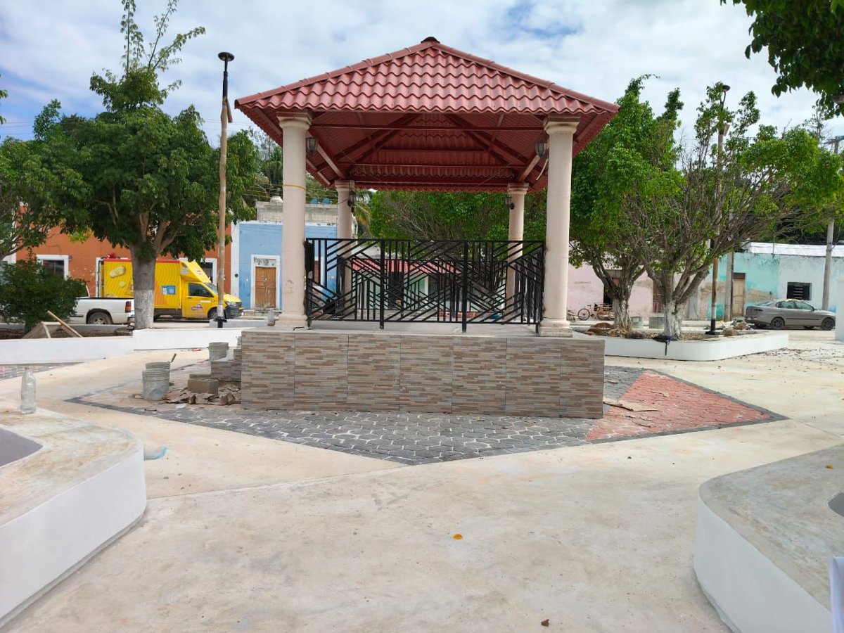 RECONSTRUCCIÓN DE PARQUE PRINCIPAL Y MANTENIMIENTO DE CANCHA EN LA LOCALIDAD DE HOOL, MUNICIPIO DE CHAMPOTÓN