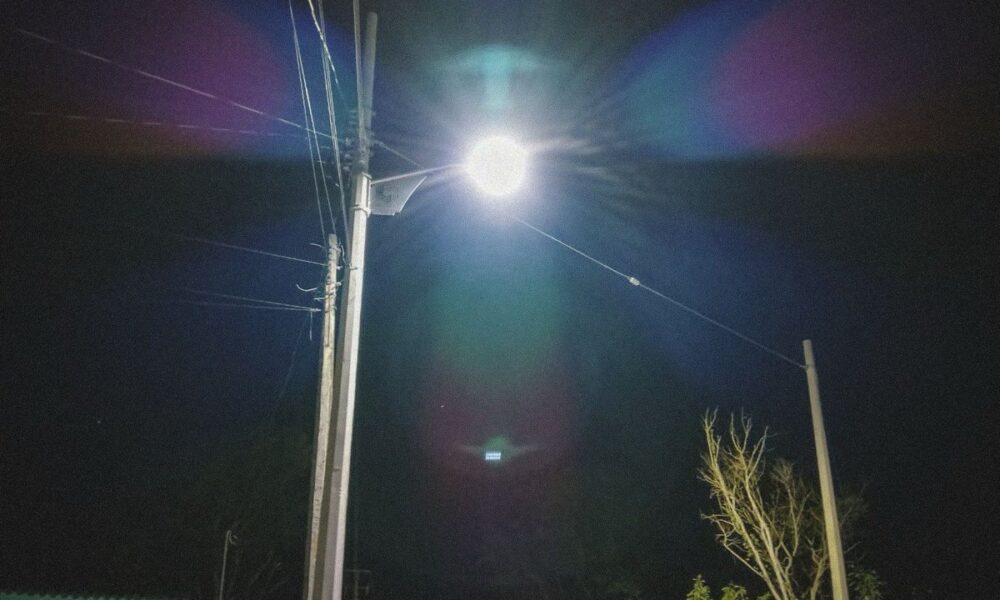 CONTINÚAN LOS TRABAJOS DE AMPLIACIÓN DE LA RED DE ELECTRIFICACIÓN EN ULUMAL