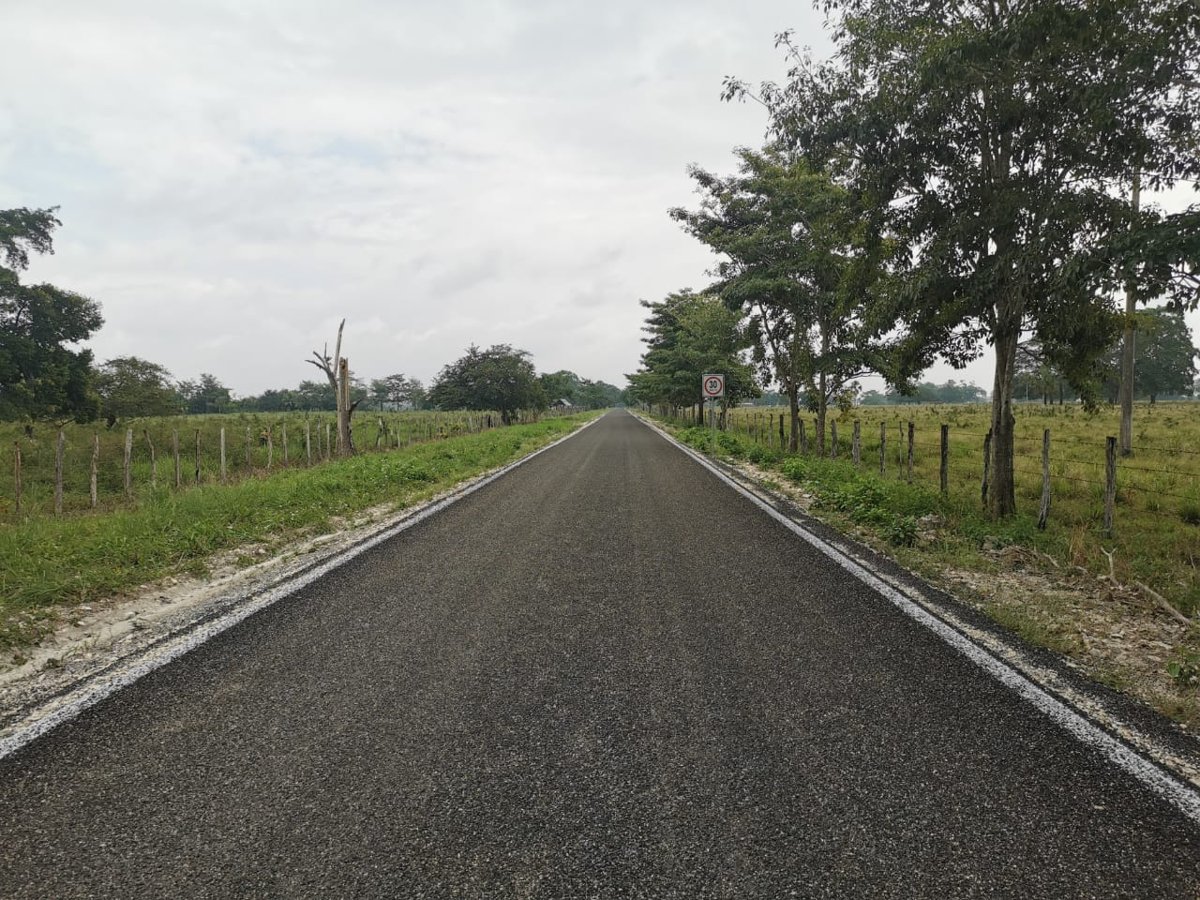 SEDUMOP CONCLUYE RECONSTRUCCIÓN DEL CAMINO QUEBRACHE EN EL MUNICIPIO DE CARMEN