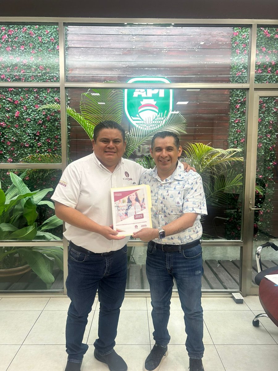 EL ICAT PLANTEL CARMEN PARTICIPA EN REUNIÓN CON LA API CON FINES ESTRATÉGICOS EN BENEFICIO DE LA MANO DE OBRA LOCAL Y FORÁNEA QUE LABORAN EN EL SECTOR PORTUARIO DE LA ISLA