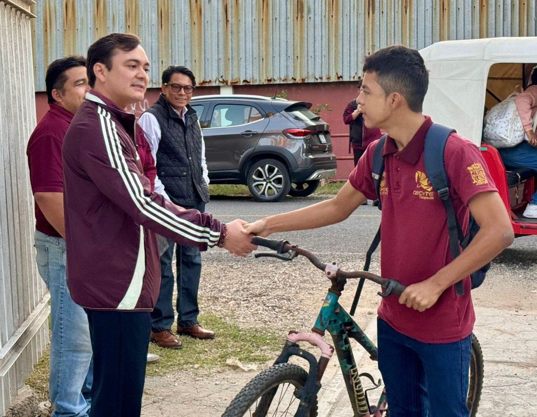 IMPULSA CECYTEC LA EXCELENCIA ACADÉMICA EN PALIZADA