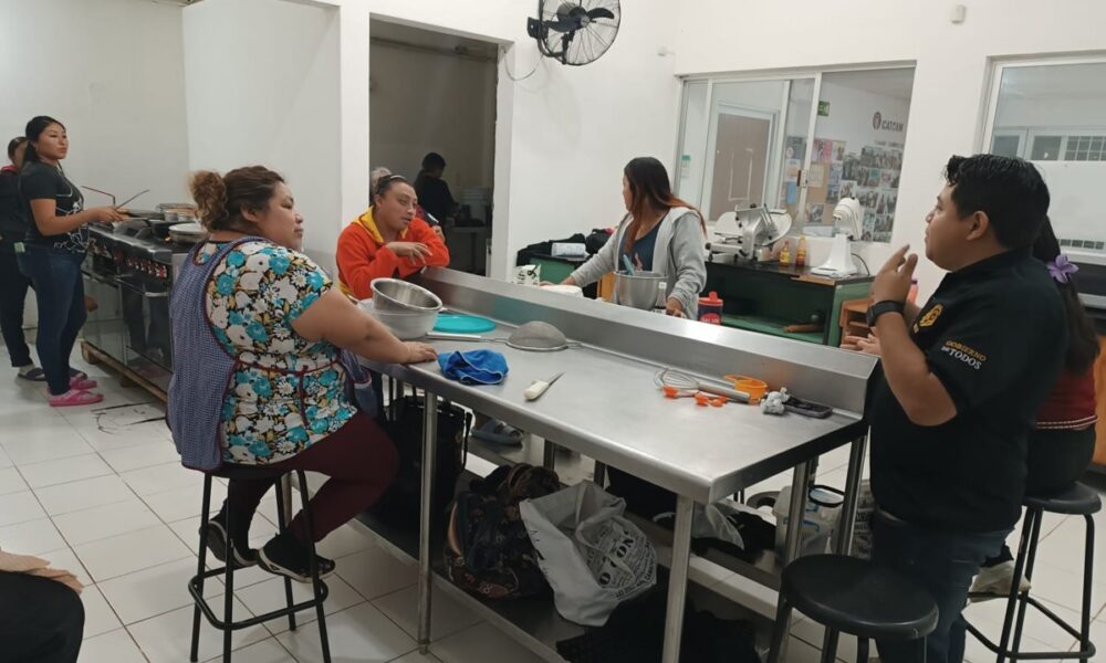 ICAT ACCIÓN MÓVIL TENABO IMPARTE CURSOS DEL CAMPO FORMATIVO EN “ELABORACION DE ALIMENTOS Y REPOSTERÍA”