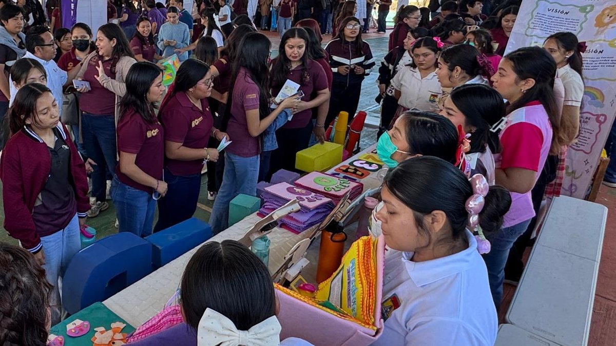 CECYTEC IMPULSA EL FUTURO PROFESIONAL DE LAS Y LOS JÓVENES DEL PLANTEL POMUCH EN LA FERIA VOCACIONAL 2026