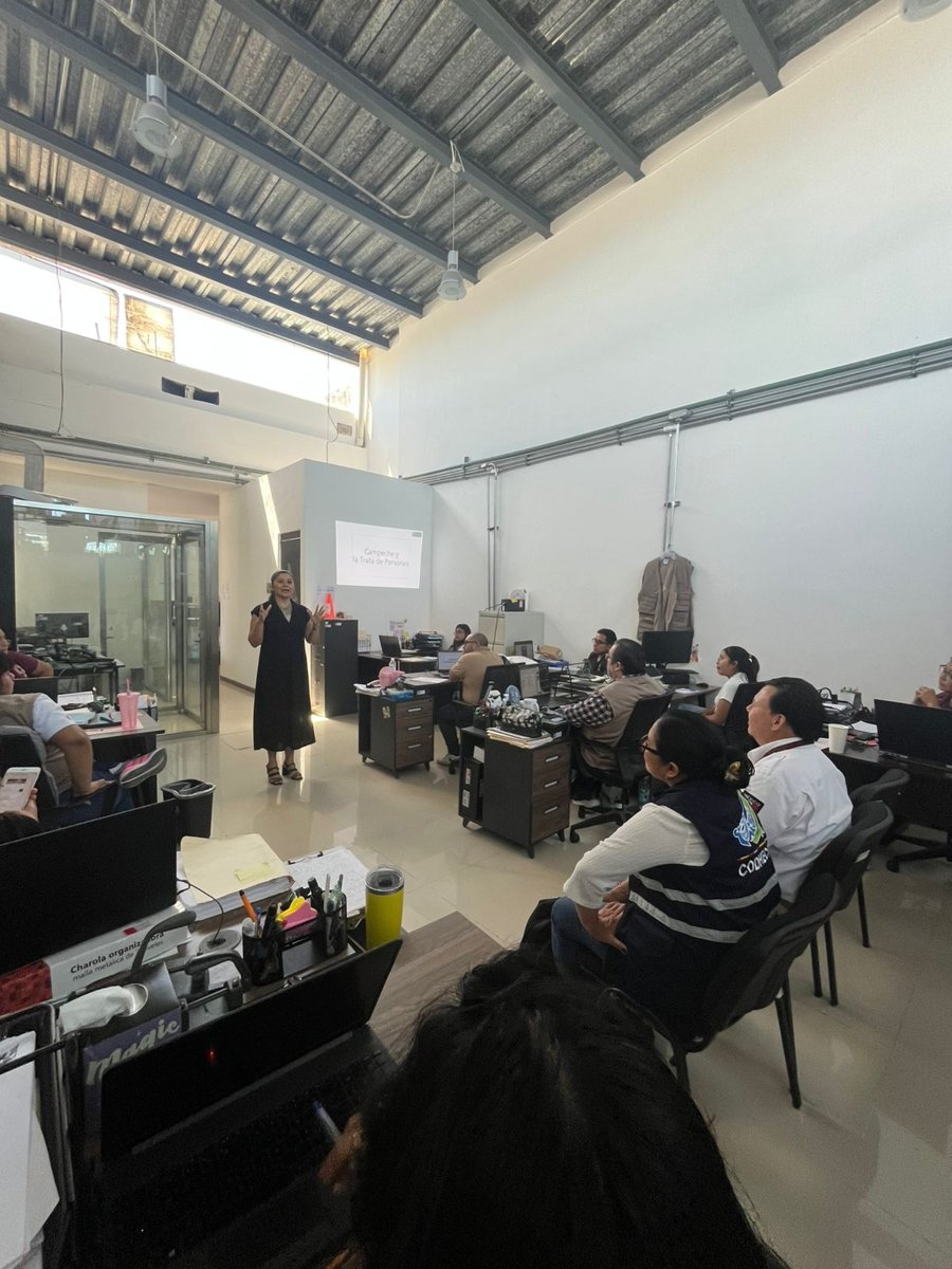 CAPACITAN A SERVIDORAS Y SERVIDORES PÚBLICOS DE LA CLBP EN PREVENCIÓN DE TRATA DE PERSONAS