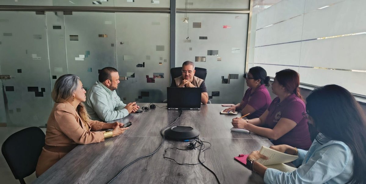 LA COLABORACIÓN ENTRE LA CLBP Y LA COMPAÑÍA DE TRANSPORTE AUTOBUSES DE ORIENTE (ADO) SE FORTALECE CON EL PROPÓSITO DE DISTRIBUIR LOS BOLETINES DE BÚSQUEDA