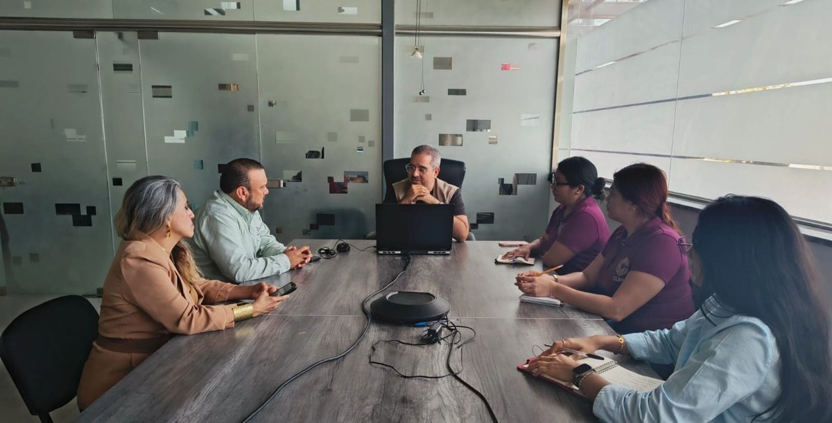 LA COLABORACIÓN ENTRE LA CLBP Y LA COMPAÑÍA DE TRANSPORTE AUTOBUSES DE ORIENTE (ADO) SE FORTALECE CON EL PROPÓSITO DE DISTRIBUIR LOS BOLETINES DE BÚSQUEDA