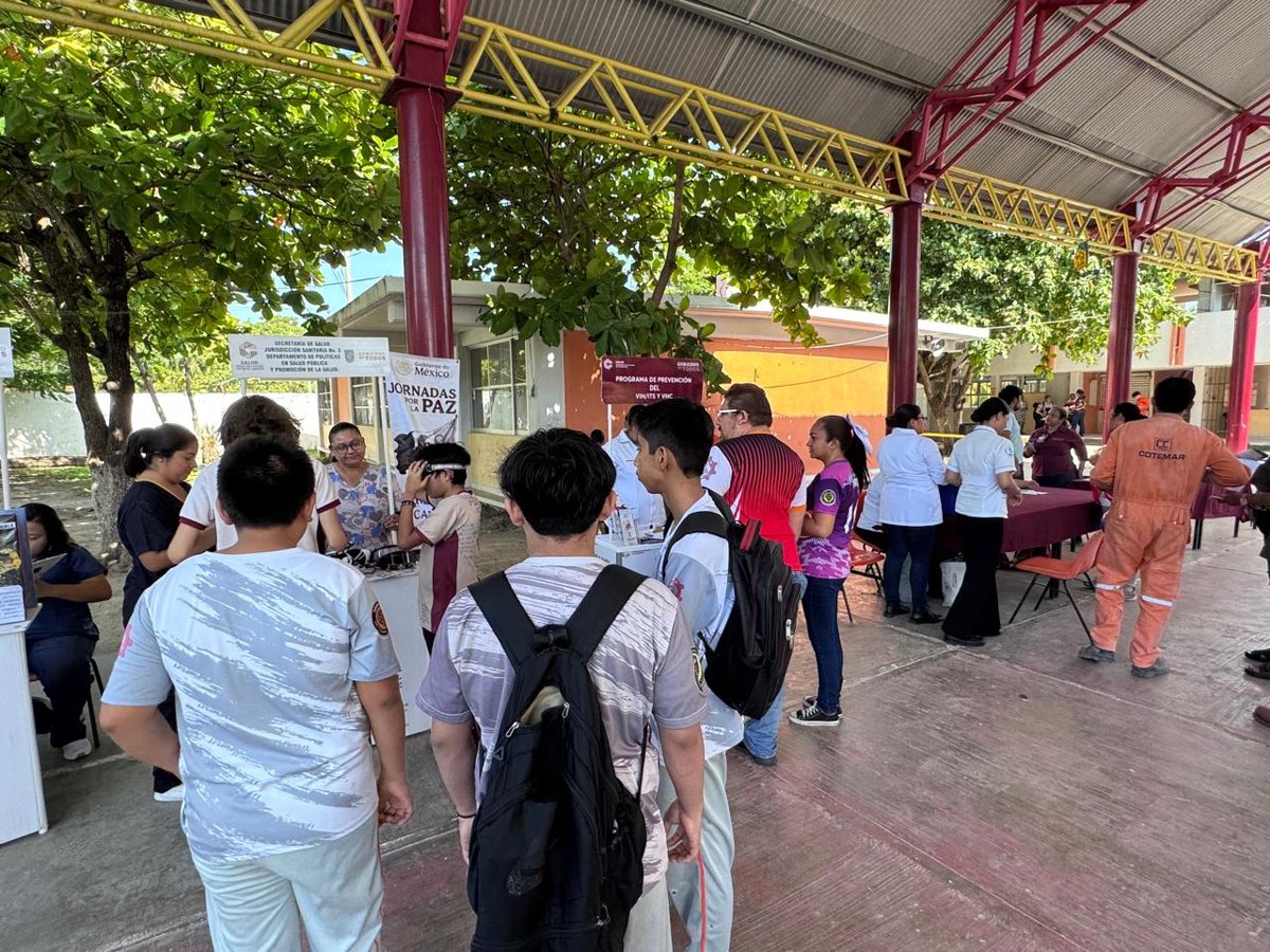 LLEVAN ATENCIÓN INTEGRAL A ESTUDIANTES Y MAESTROS DE LA SECUNDARIA TÉCNICA INDUSTRIAL NO. 26