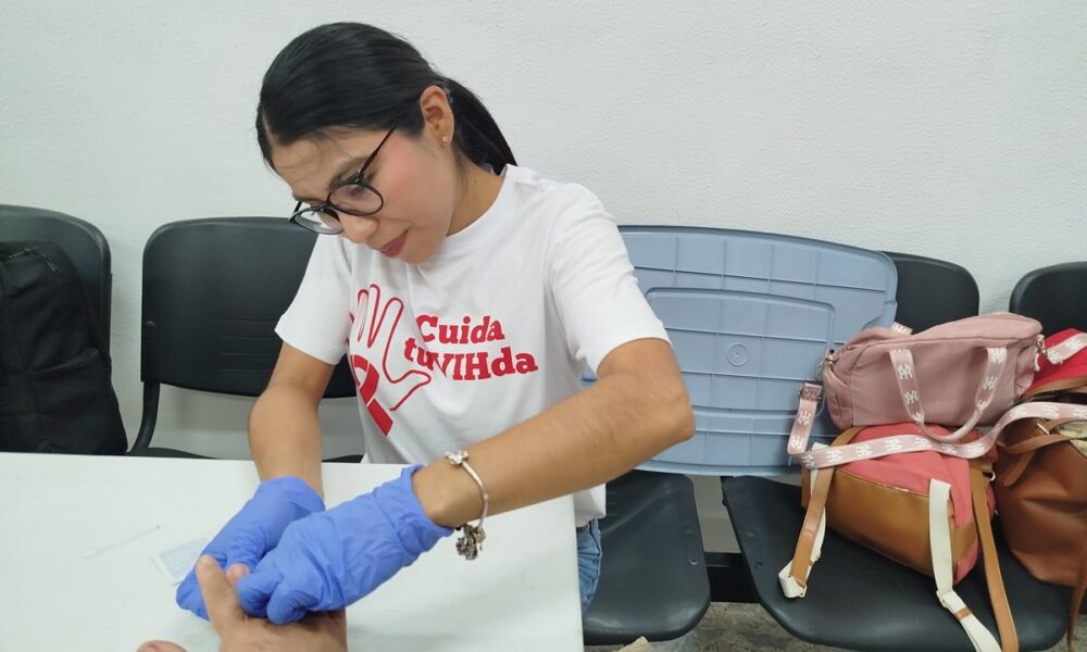REALIZAN ACCIONES PREVENTIVAS CONTRA EL VIH Y CUIDADOS DE LA SALUD SEXUAL
