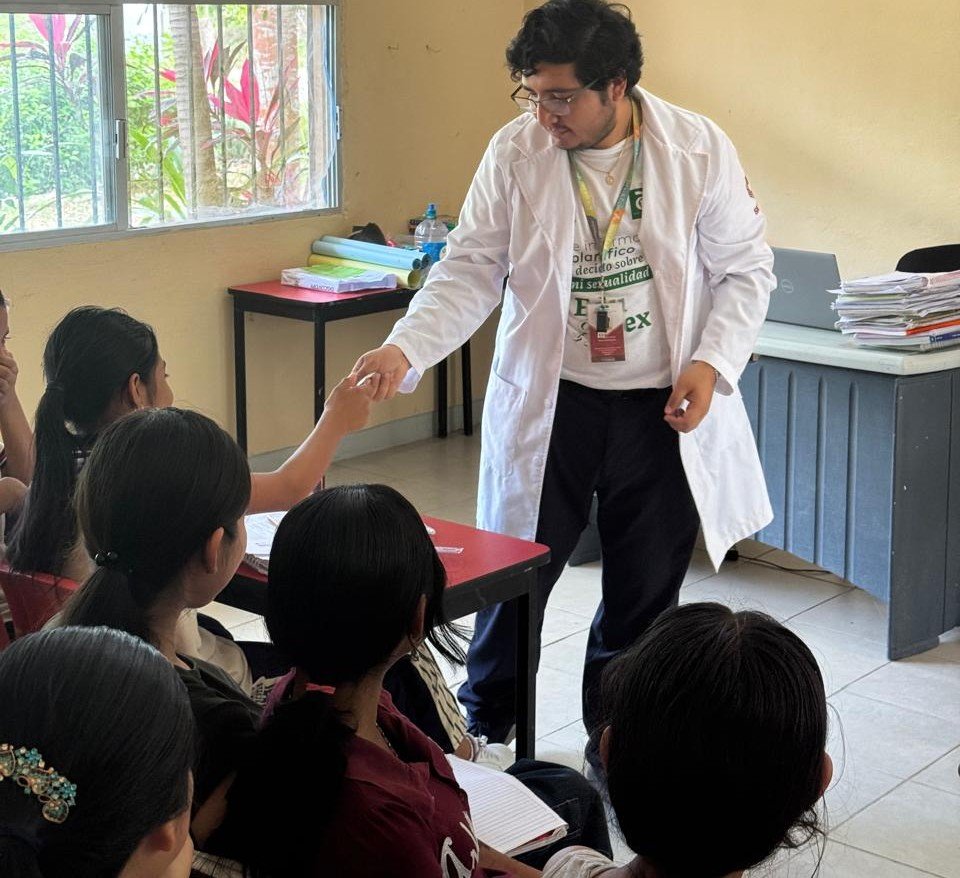 FORTALECEN ATENCIÓN SEXUAL Y REPRODUCTIVA PARA ADOLESCENTES EN CALAKMUL