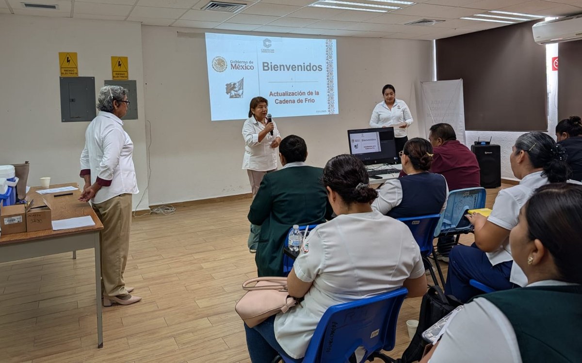 ACTUALIZAN A PERSONAL VACUNADOR DEL SECTOR SALUD SOBRE LA CADENA DE FRÍO