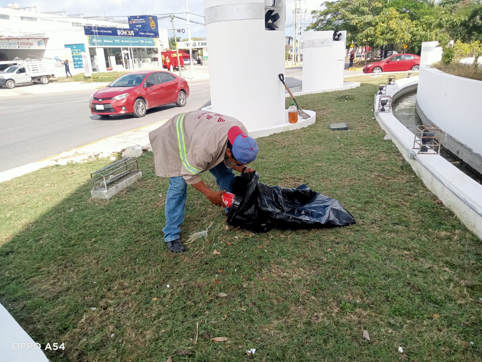 LIMPIEZA EN AV. MAESTROS CAMPECHANOS