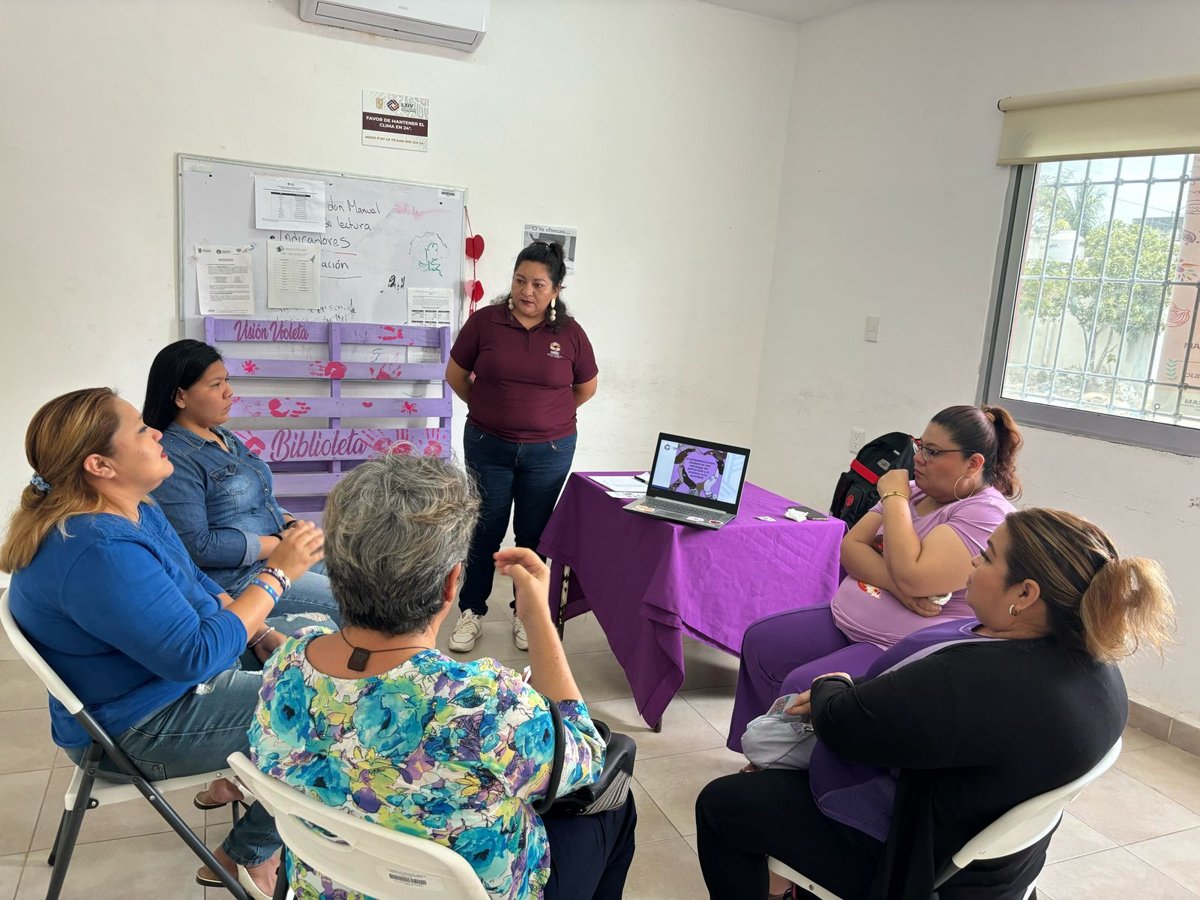 LA UNIDAD MÓVIL “LA VIOLETA” VISITA EL CENTRO DE DESARROLLO COMUNITARIO DE LA COLONIA SAN JOAQUÍN