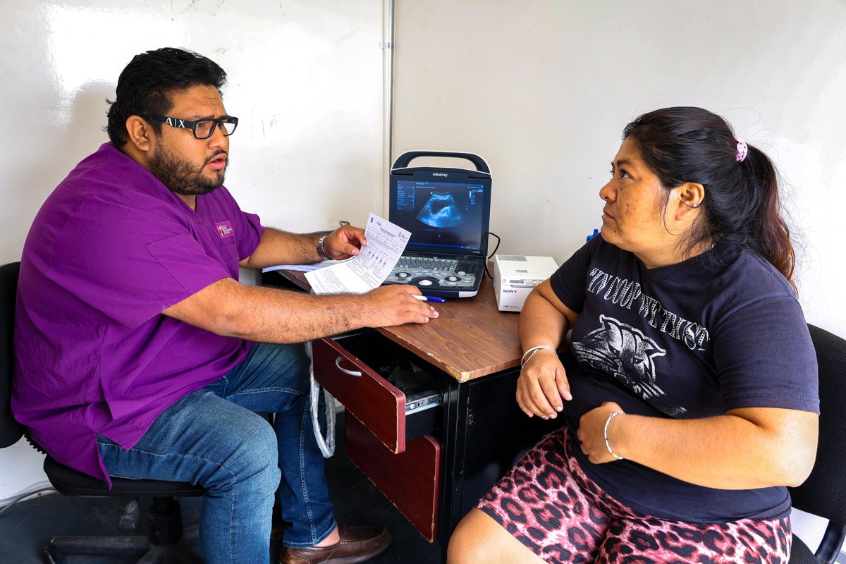 IMEC BRINDA SERVICIOS GRATUITOS DE SALUD, ATENCIÓN PSICOLÓGICA Y ASESORÍA JURÍDICA A MUJERES DE LA COLONIA SINAÍ