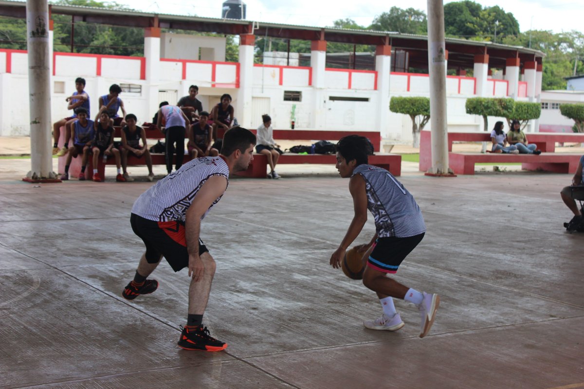 EXITOSO TORNEO DE BARRIOS DEL JAGUAR EN HOPELCHÉN