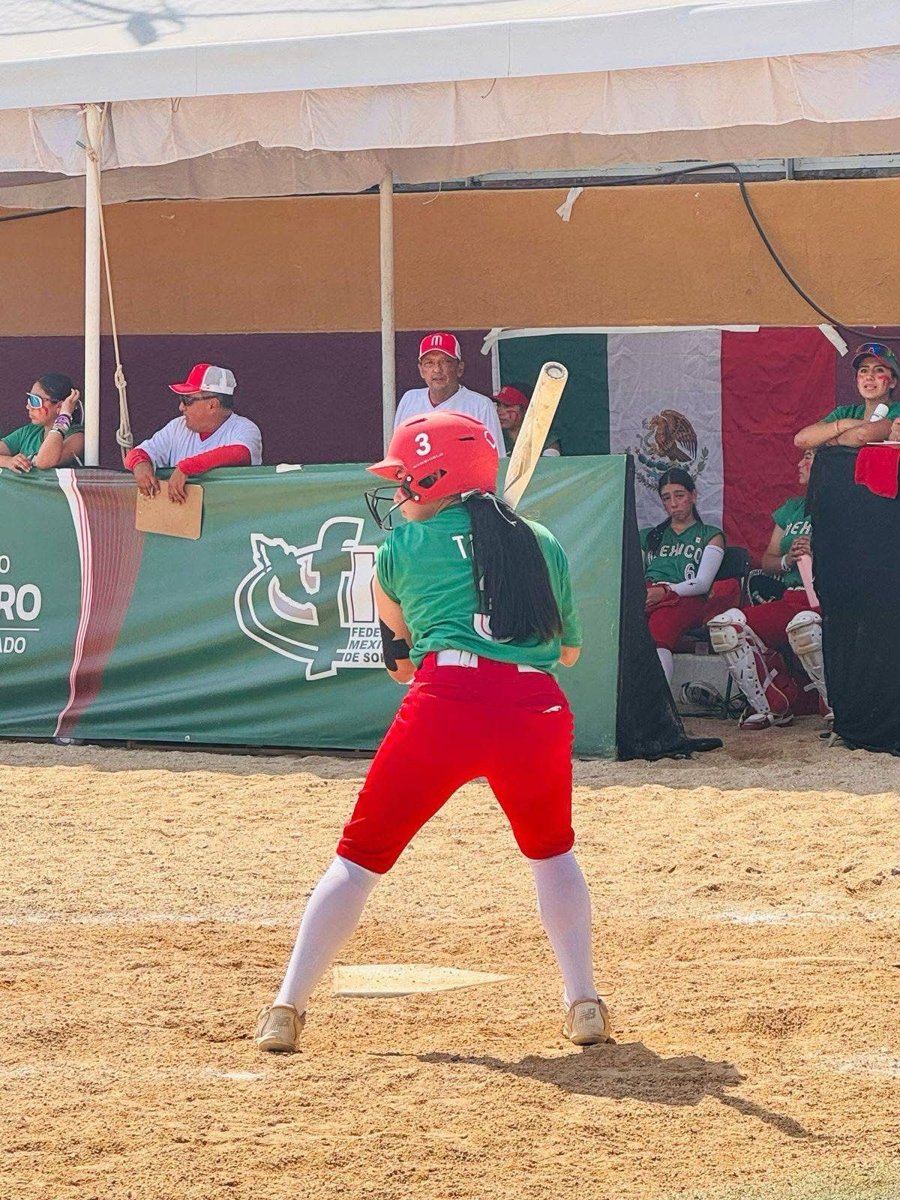 MARÍA FERNANDA TADEO, ORGULLO CAMPECHANO, LOGRA PLATA EN EL PANAMERICANO DE SOFTBOL Y CLASIFICA AL MUNDIAL