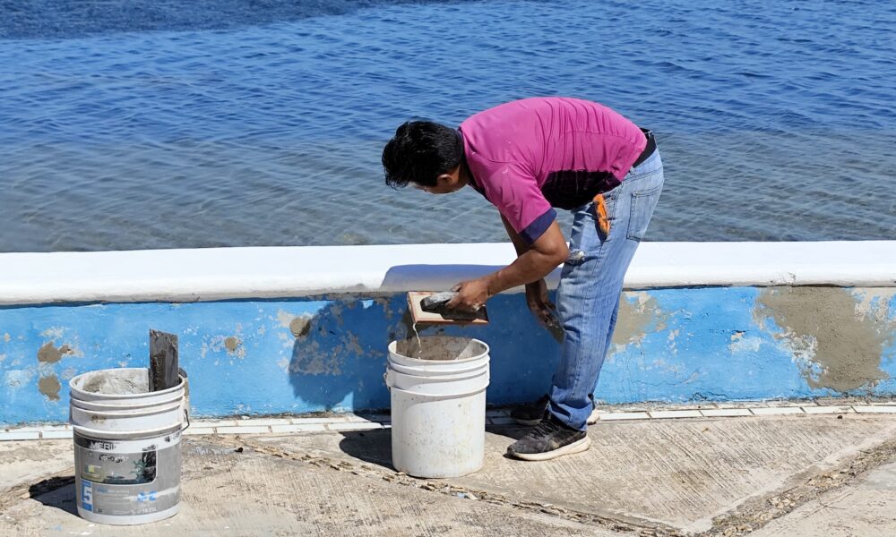 PINTURA Y RESANE EN ZONA DE COCTELEROS