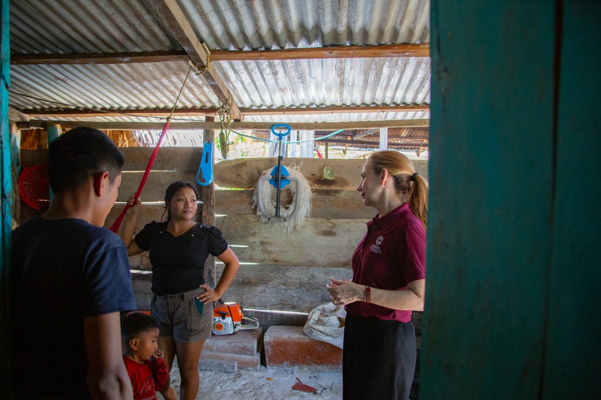 LAS COMUNIDADES DE CALAKMUL RECIBEN LOS PROGRAMAS DE PISO FIRME, TECHO FIRME Y RECÁMARA ADICIONAL