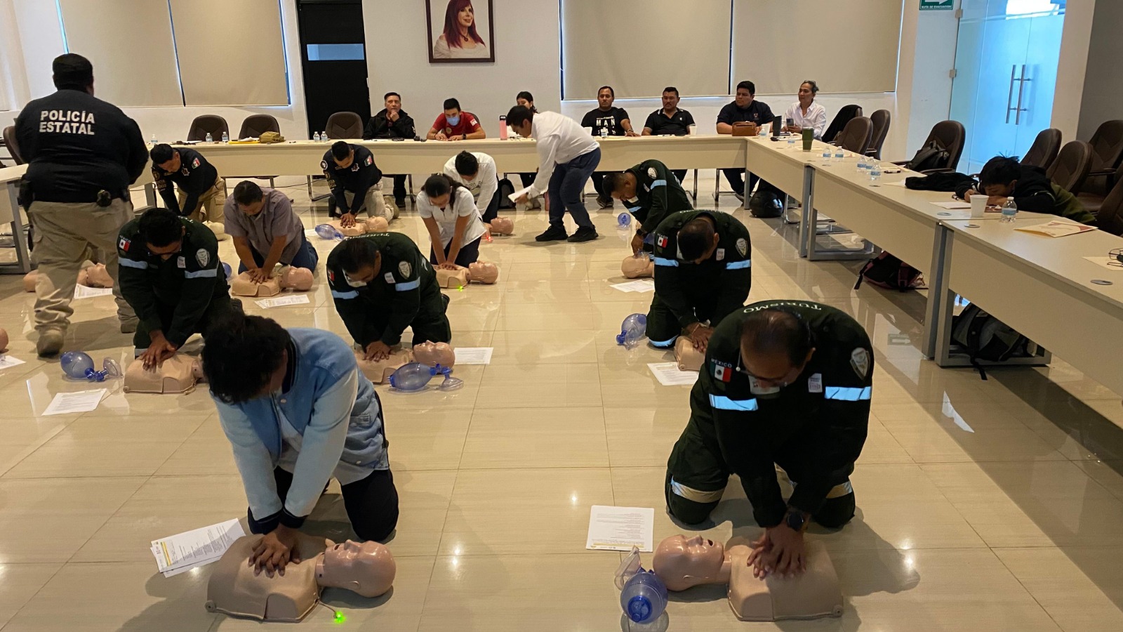 CAPACITAN A TRABAJADORES COMO PRIMEROS RESPONDIENTES ANTE EMERGENCIAS