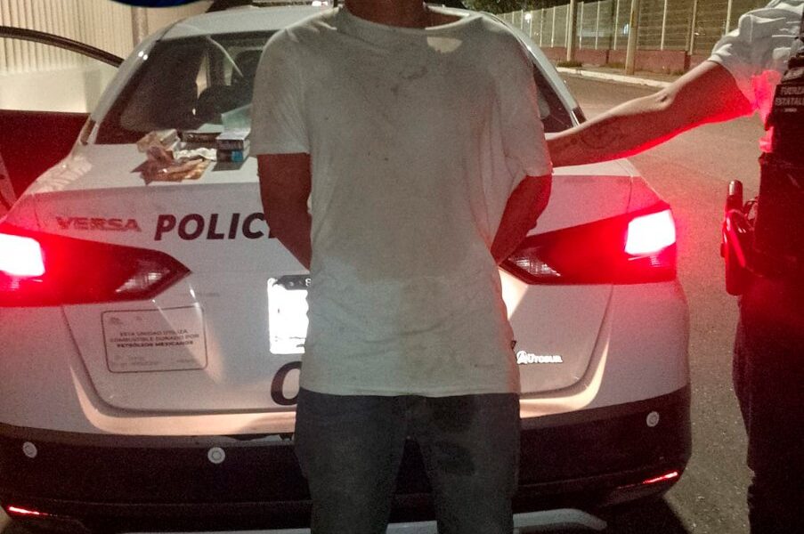 POLICÍA CAPTURA A SUJETO POR ROBO CON VIOLENCIA