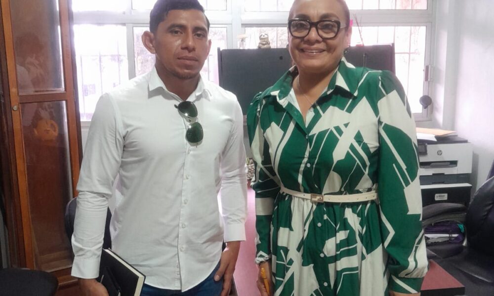 VISITA DE TRABAJO CON LOS DIRECTORES DEL TECNOLOGICO DE HOPELCHEN, CECYTEC Y SECUNDARIA GENERAL NUMERO 4