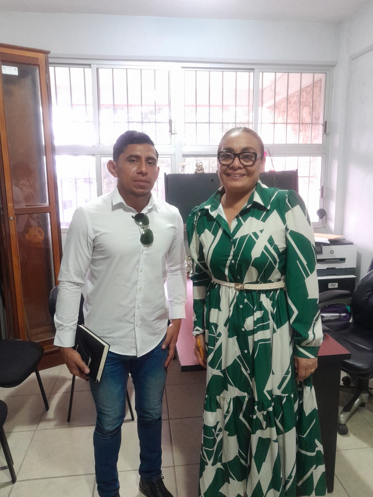 VISITA DE TRABAJO CON LOS DIRECTORES DEL TECNOLOGICO DE HOPELCHEN, CECYTEC Y SECUNDARIA GENERAL NUMERO 4