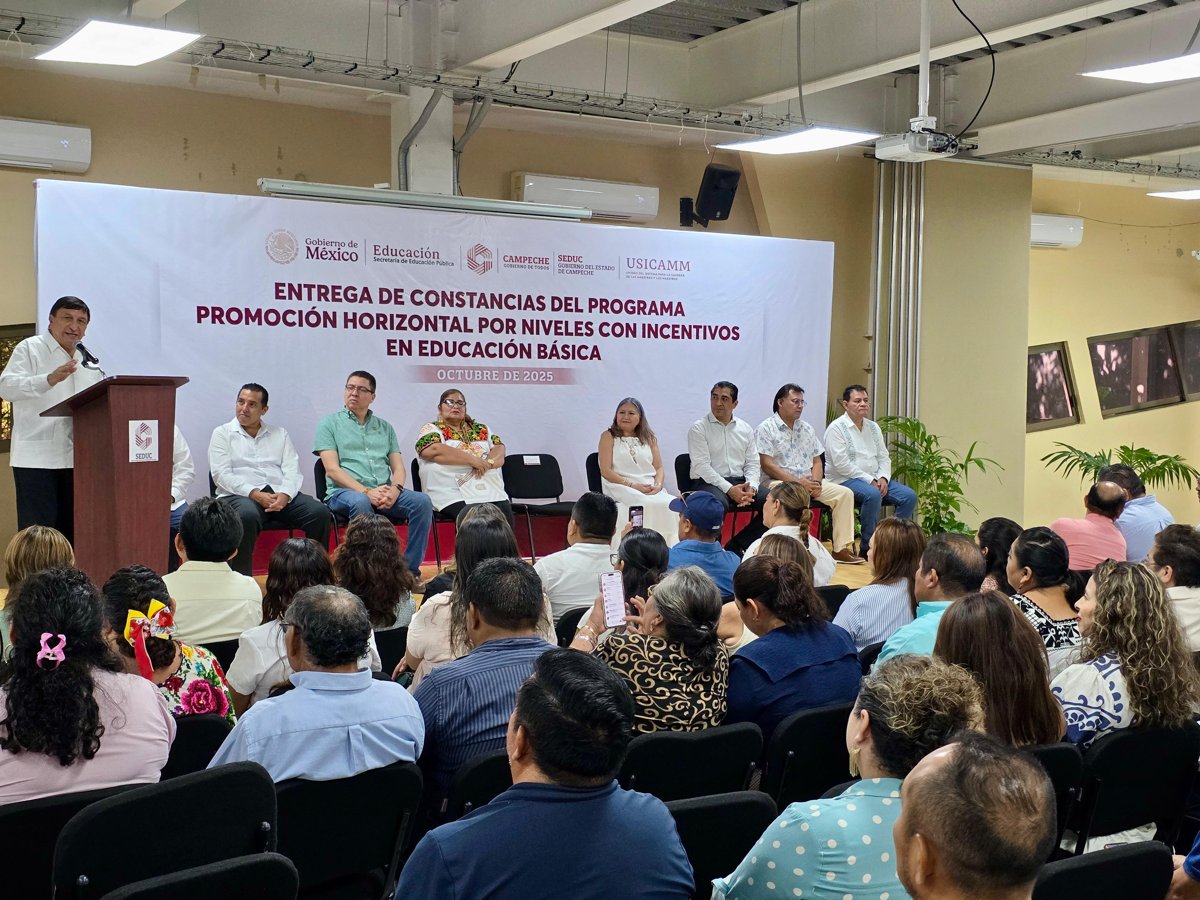 ENTREGA SEDUC CONSTANCIAS A 239 DOCENTES BENEFICIADOS CON EL PROGRAMA DE PROMOCIÓN HORIZONTAL