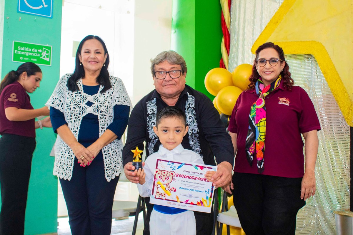 ENTREGA DE CERTIFICADOS 3ERO PREESCOLAR CENDI ISSSTECAM