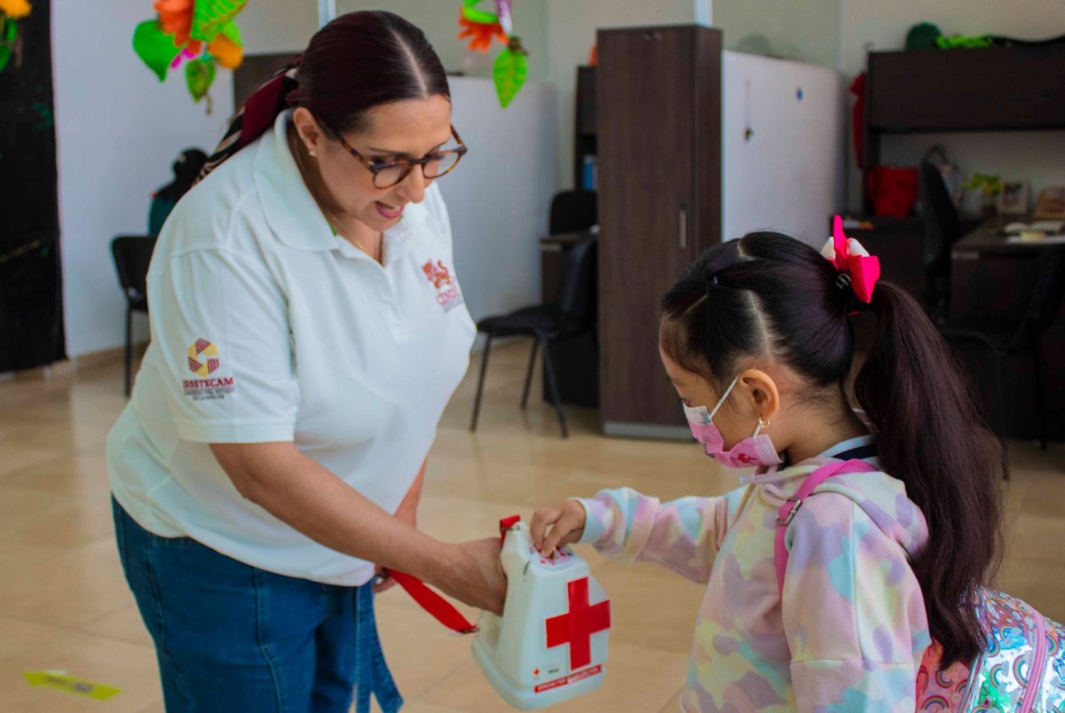 CENDI ISSSTECAM SE UNE A LA COLECTA DE LA CRUZ ROJA