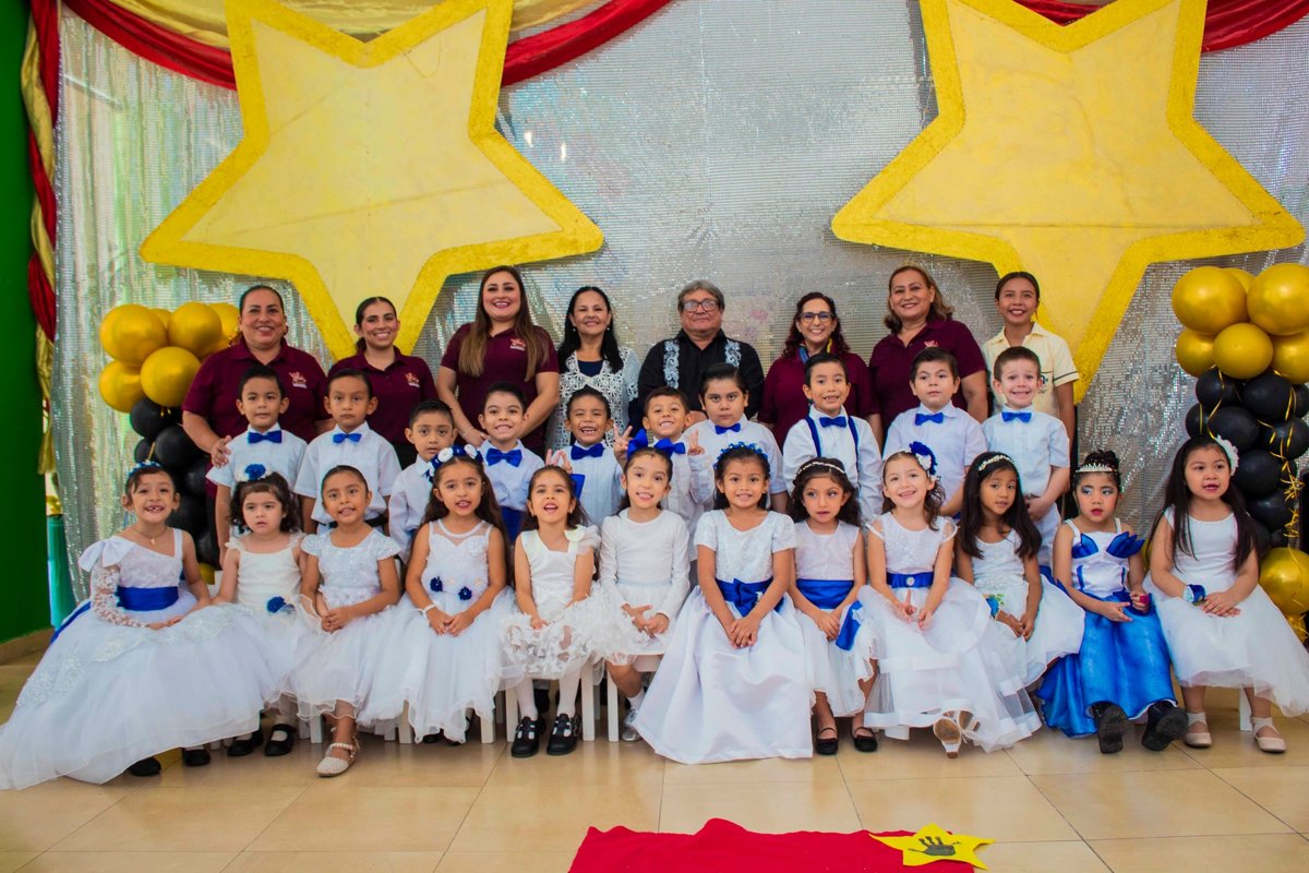 ENTREGA DE CERTIFICADOS 3ERO PREESCOLAR CENDI ISSSTECAM