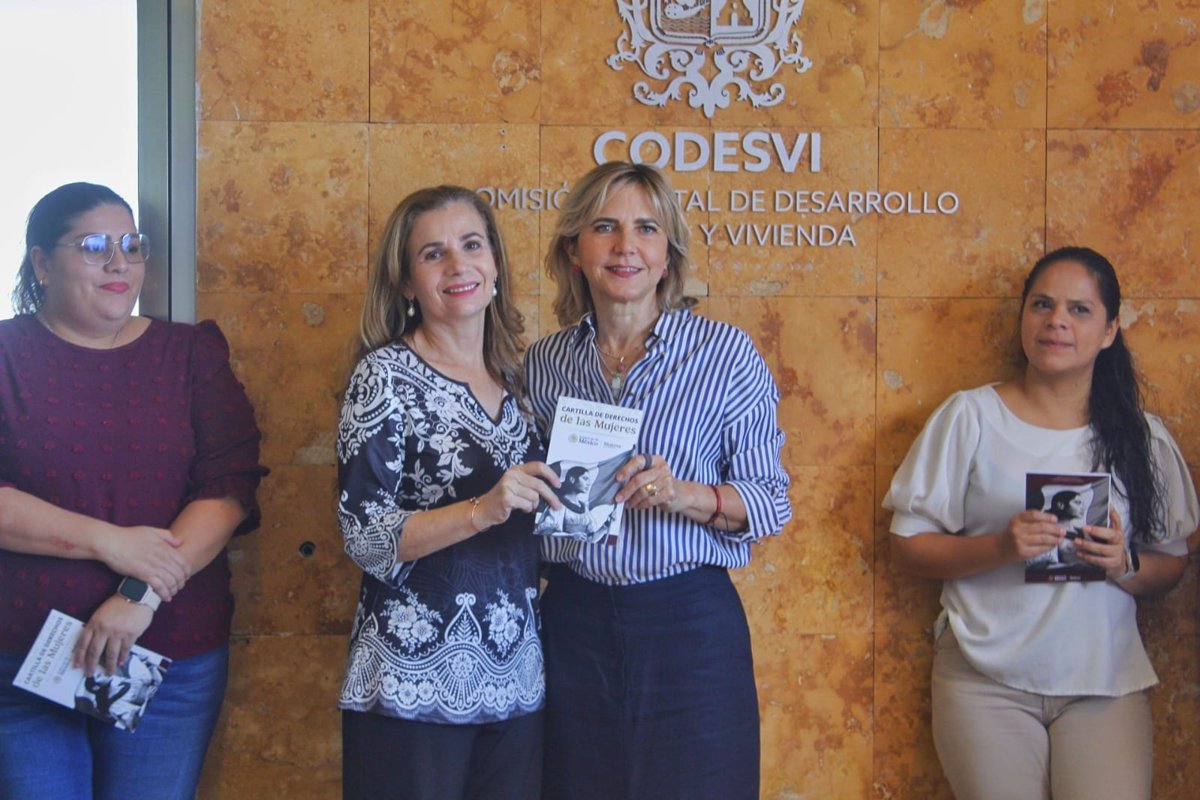 ENTREGAN LA CARTILLA DE DERECHOS DE LAS MUJERES A LAS SERVIDORAS PÚBLICAS DE LA CODESVI