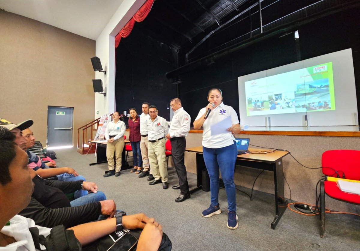 INTENSIFICA EL CRUM CAPACITACIÓN A OPERADORES DE AMBULANCIAS