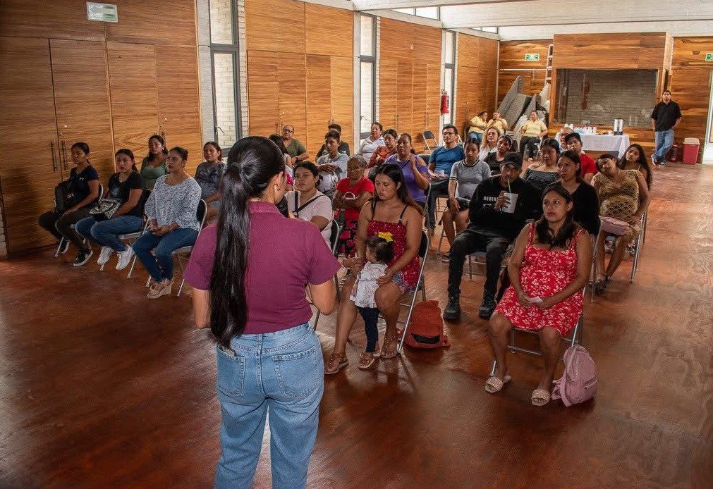 IMPULSAN EN ESCÁRCEGA EL EMBARAZO SALUDABLE