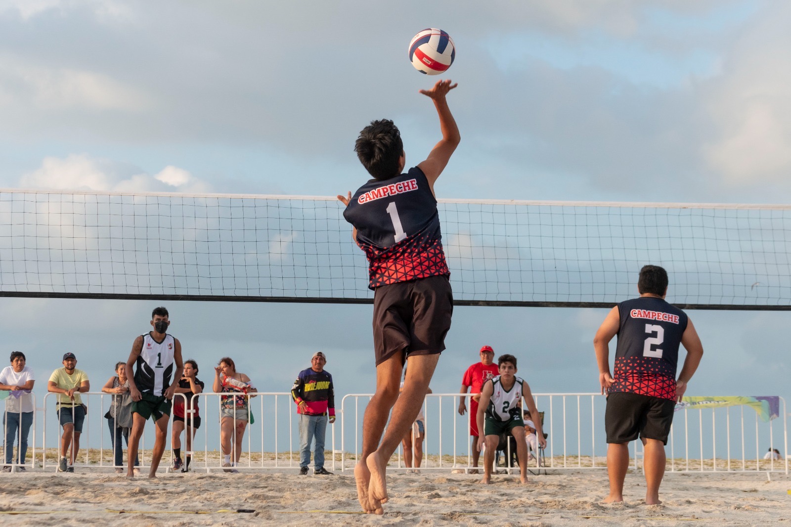 CARMEN, BASE DE CUATRO SELECCIONES DE VOLEIBOL DE PLAYA; DOS PARA CAMPECHE