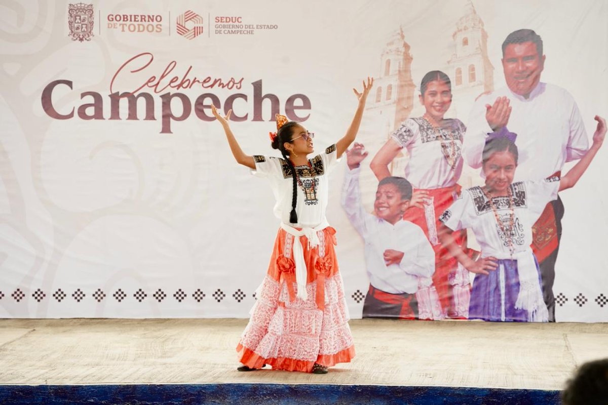 PARTICIPAN ALUMNOS DE PRIMARIA EN JORNADA DE DECLAMACIÓN POR EL MES DE LA CAMPECHANIDAD