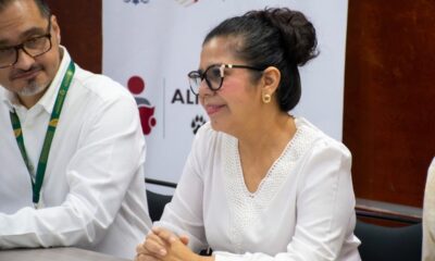 DEVELAN PLACA DEL IEEA COMO ESPACIO 100% LIBRE DE HUMO DE TABACO Y EMISIONES