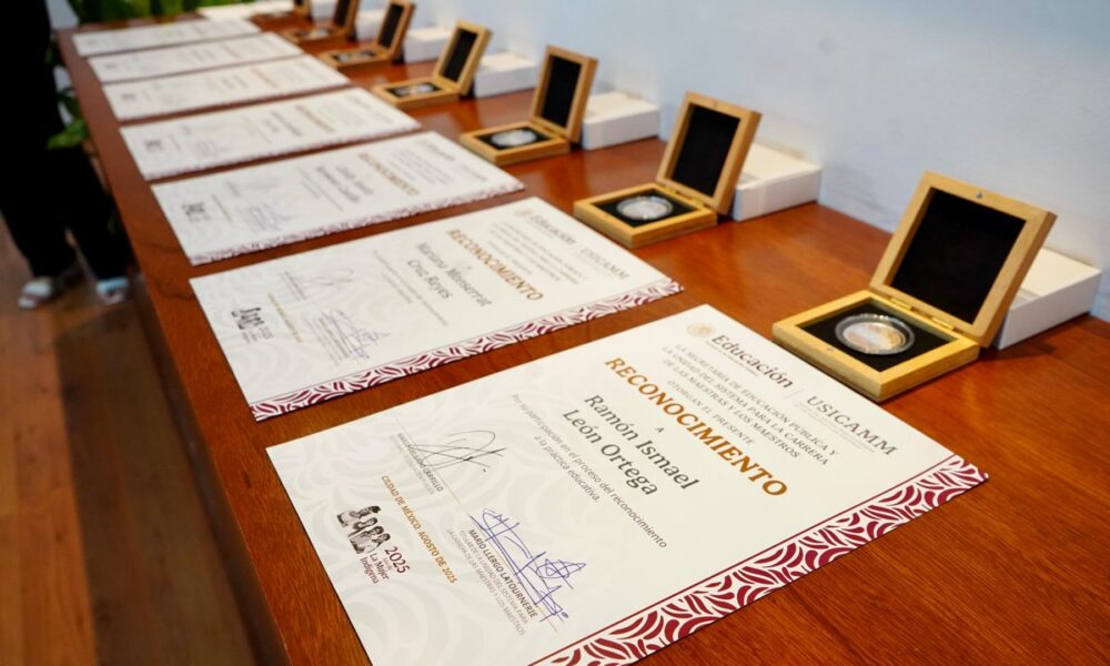 RECONOCE SEDUC A DOCENTES DESTACADOS POR SUS PRÁCTICAS PEDAGÓGICAS