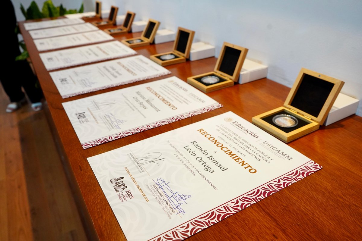 RECONOCE SEDUC A DOCENTES DESTACADOS POR SUS PRÁCTICAS PEDAGÓGICAS
