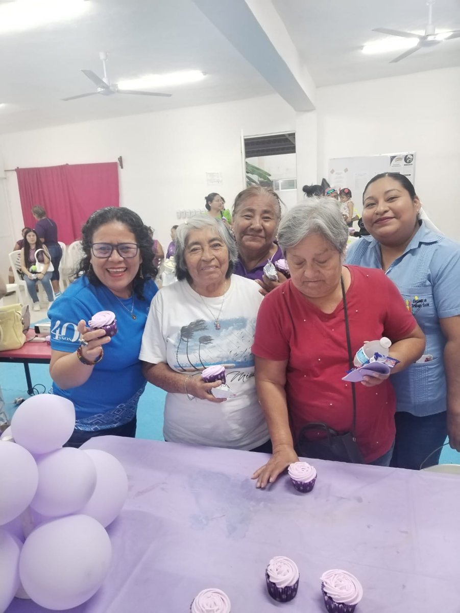 MUJERES FORTALECEN SU CAPACIDAD DE ADAPTACIÓN EN EL TALLER DE RESILIENCIA