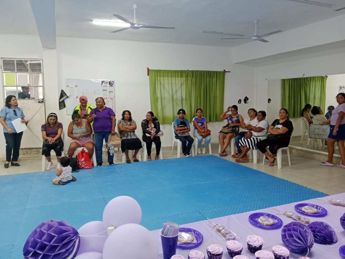 MUJERES FORTALECEN SU CAPACIDAD DE ADAPTACIÓN EN EL TALLER DE RESILIENCIA