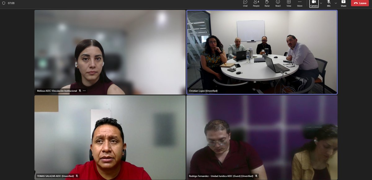 REUNIÓN CON JAGUAR