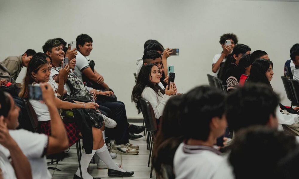 PLANTEL CAMPECHE PROYECTO "DE LA CALLE A LA ESCUELA"