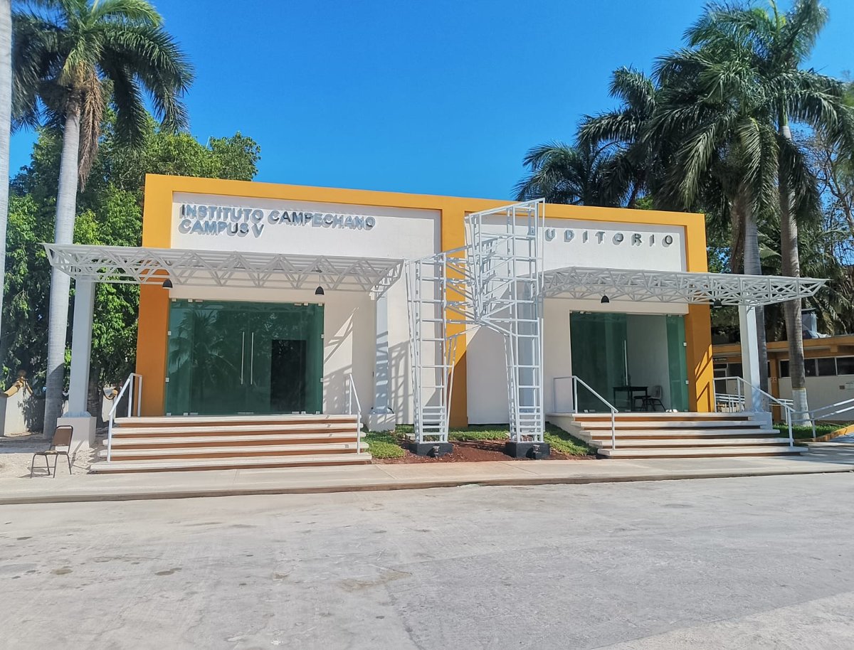 AUDITORIO DE SUSOS MÚLTIPLES DEL INSTITUTO CAMPECHANO CAMPUS V