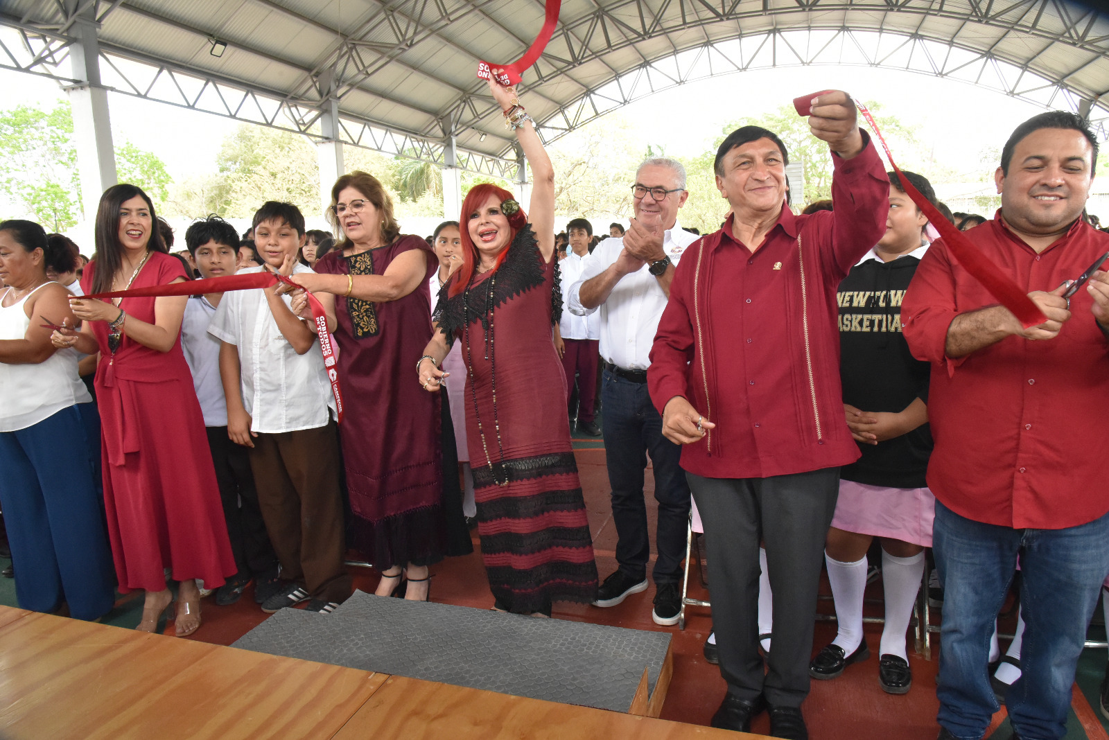 SE INAUGURA DOMO EN CANCHA DE USOS MULTIPLES EN LA ESCUELA SECUNDARIA TECNICA 27