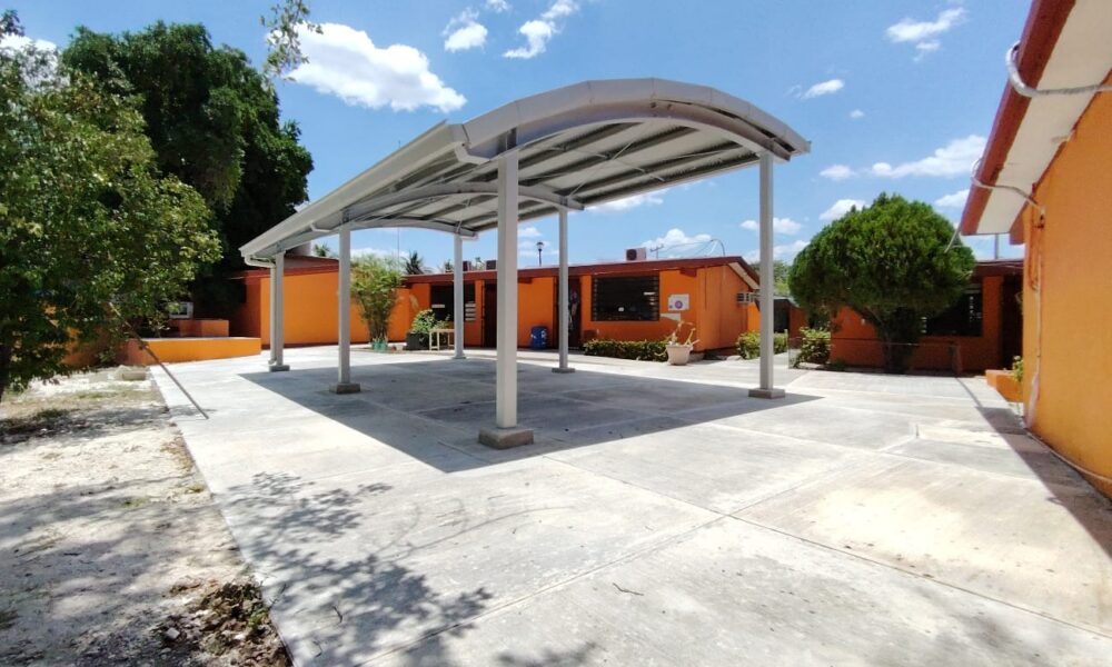 CONCLUYEN OBRAS EN LA ESCUELA PRIMARIA "MARGARITA DE GORTARI DE SALINAS"