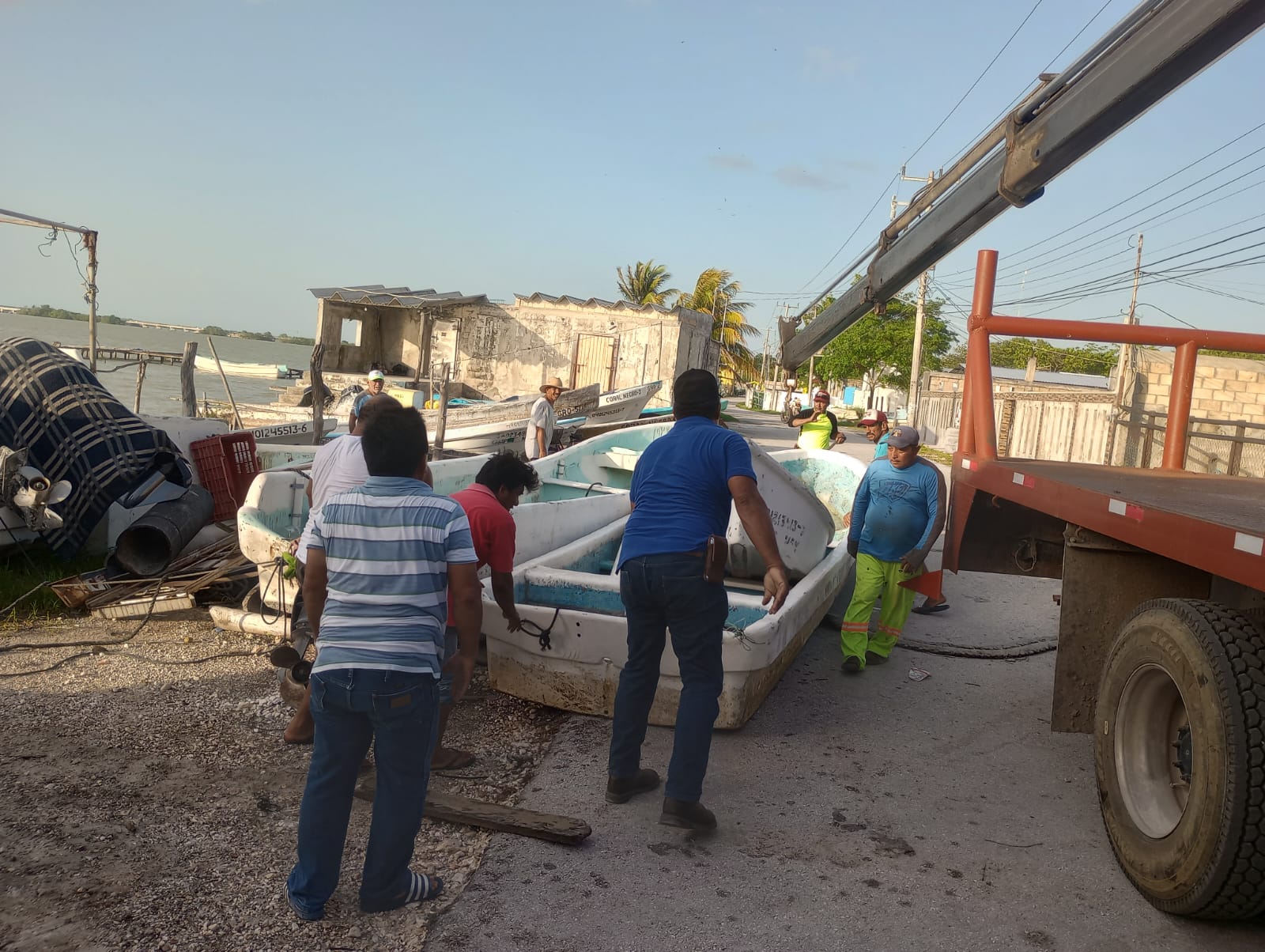 APOYO A PESCADORES DE SABANCUY, CARMEN