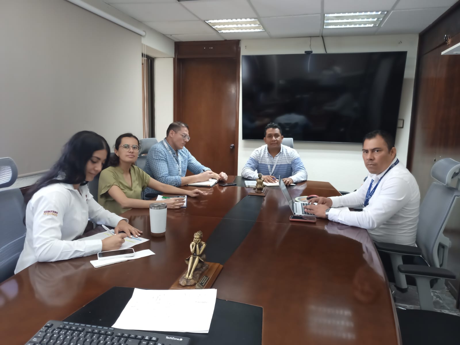 LA AGENCIA DE ENERGÍA SE REÚNE CON PERSONAL DE CFE PARA FACILITAR PROCESOS DE INTERCONEXIÓN