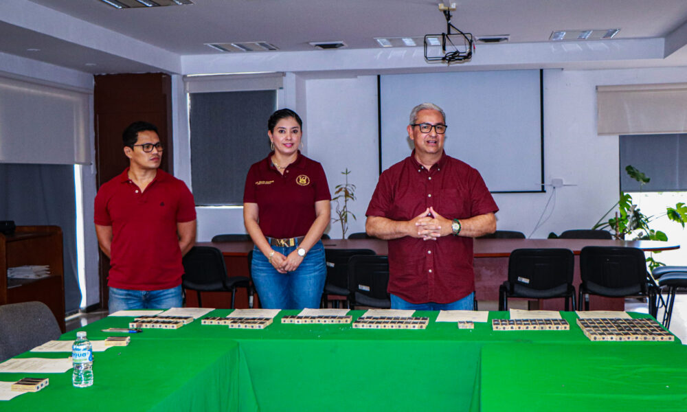 LA SDA IMPULSA EL SECTOR APÍCOLA EN CAMPECHE; ENTREGAN ABEJAS REINAS F1